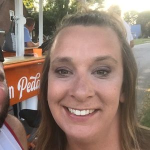 Meet your Posher, Carrie